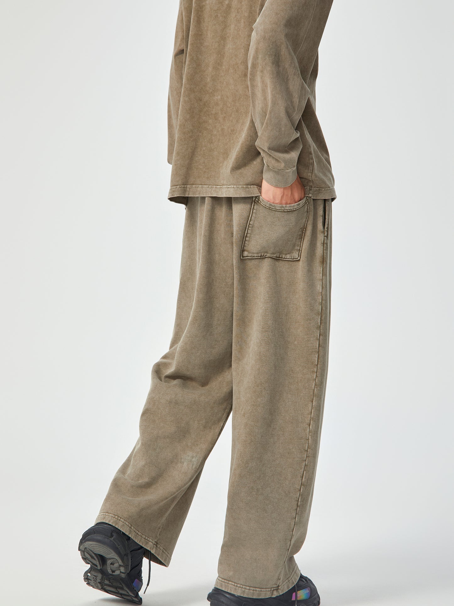 Canotreatment “TAW” Acid Wash Straight Leg Pants